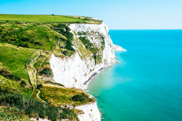 White Cliffs von Dover mit Blick aufs Meer und aufs Land