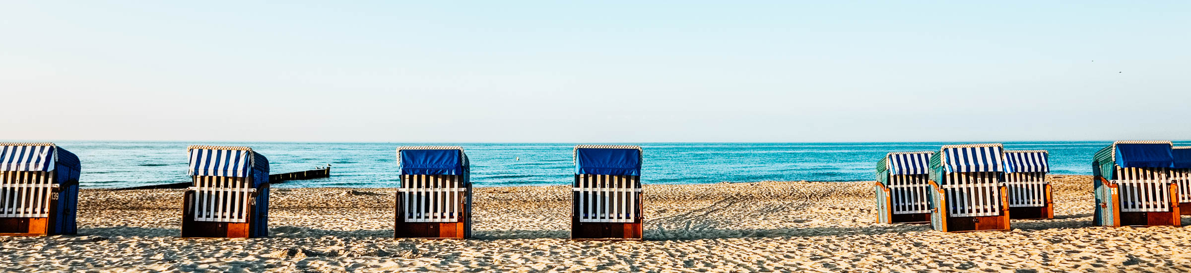 Strandkörbe an der Ostsee - Reisetipps Ostsee