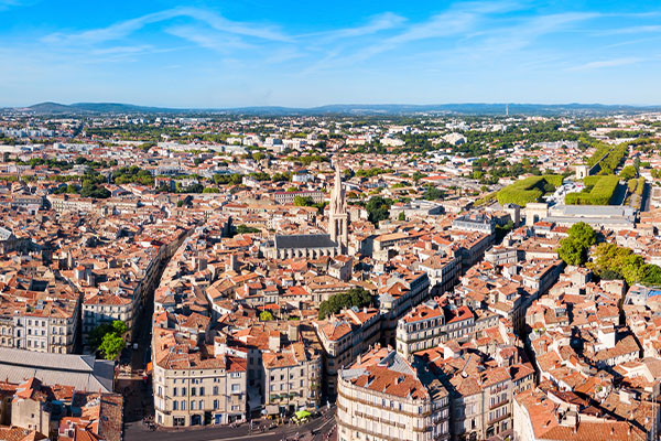 Montpellier von oben mit der Kathedrale