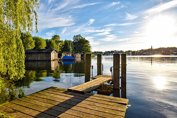 Malchower See an der Mecklemburger Seenplatte - perfekt, um mit dem Hund zu wandern