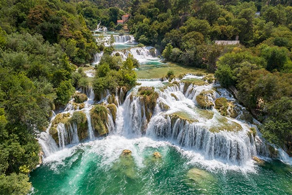 Wasserfälle im berühmten Krka Nationalpark in Kroatien