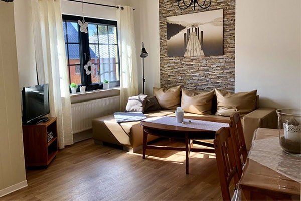 Wohnzimmer in der Ferienwohnung auf dem Müritz-Hof Knust