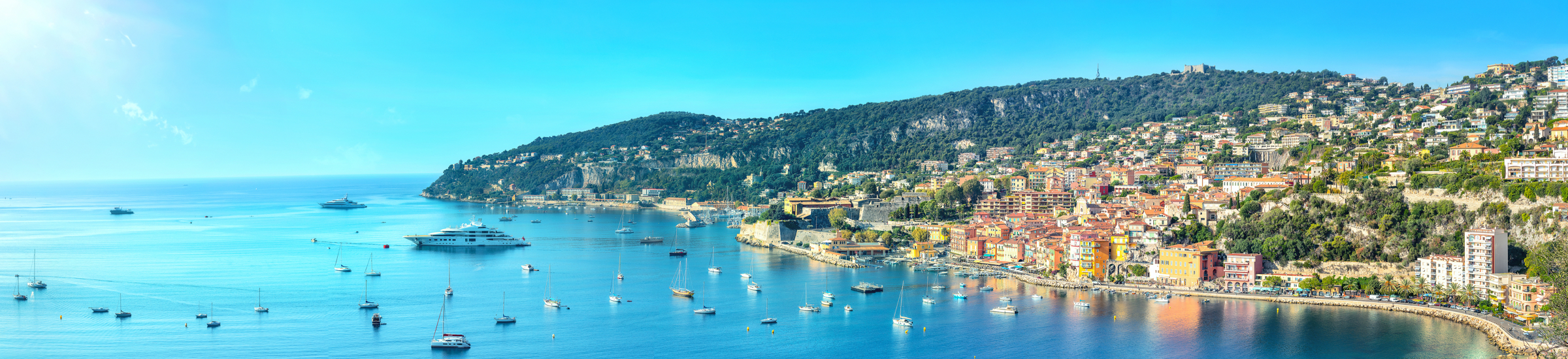 Bucht der französischen Gemeinde Villefranche-sur-Mer